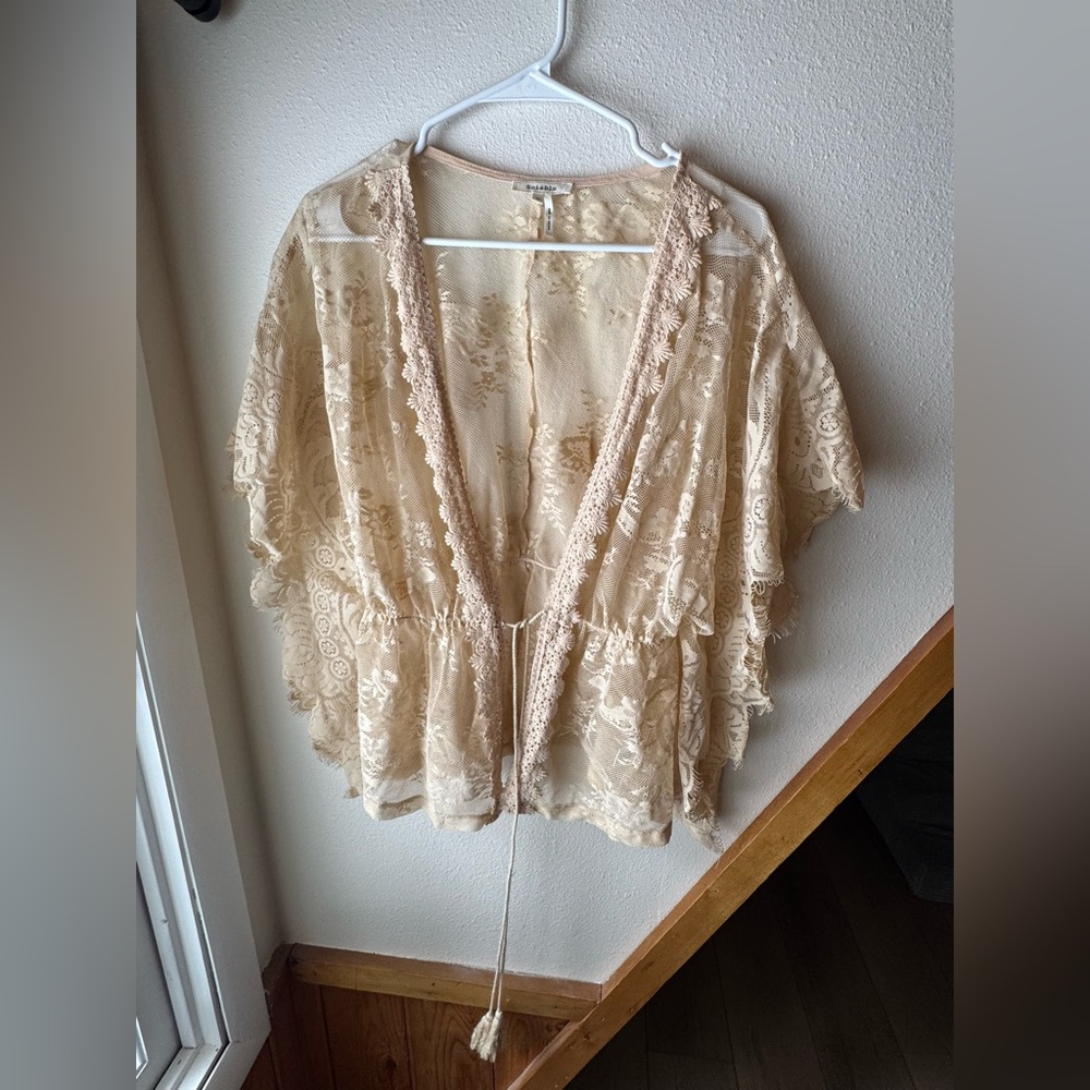 Soieblu Cream Lace Kimono Top